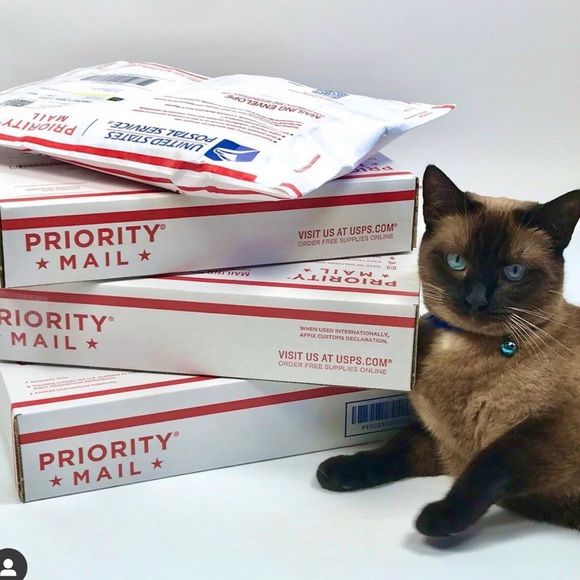 Meet your Posher, Cheryl - Picture 2 of 4